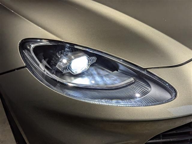 صورة مصغرة 12 لـ 2021 Aston Martin DBX
