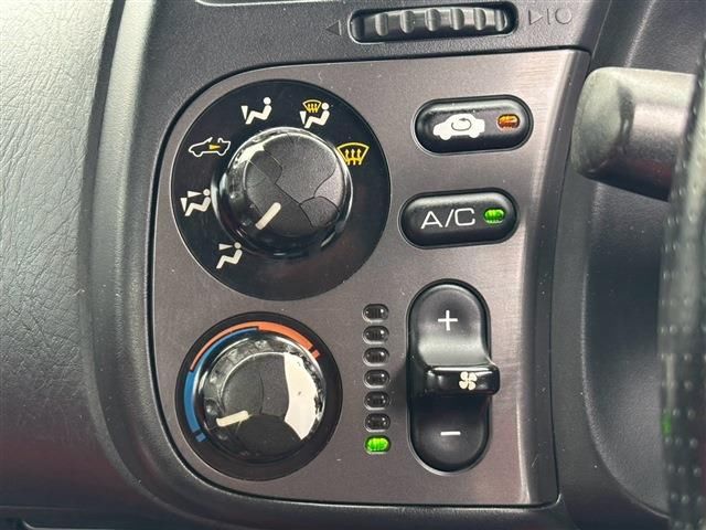 صورة مصغرة 18 لـ 1999 Honda S2000