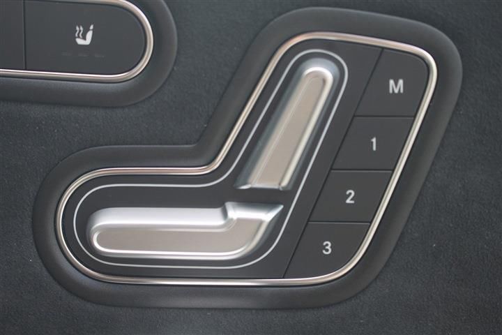 صورة 3 لـ 2021 Mercedes-BENZ CLA-CLASS AMG