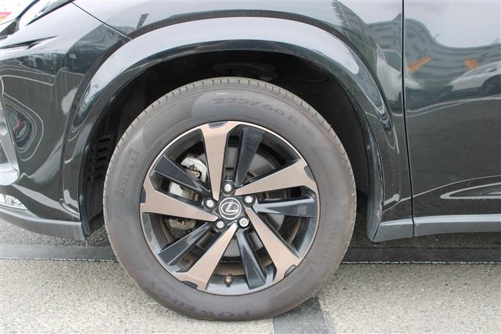 صورة مصغرة 23 لـ 2019 Lexus NX