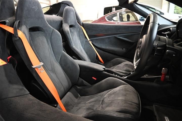 صورة 5 لـ 2020 Mclaren 720S SPIDER
