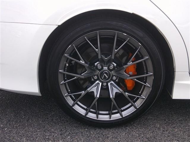 2016 Lexus GS F — миниатюра 27