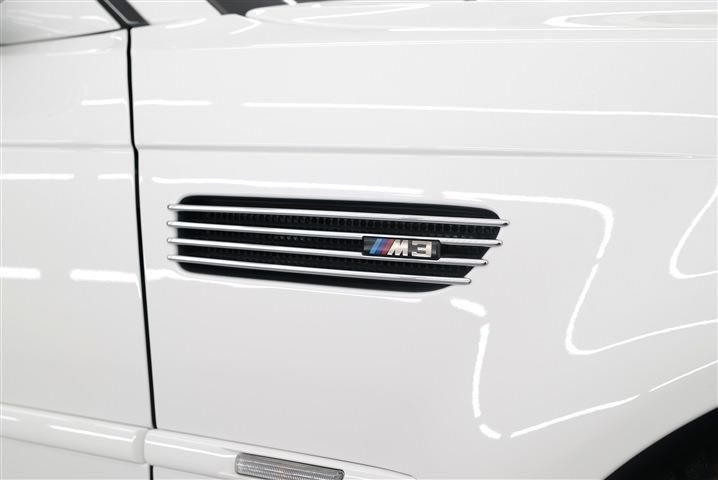 صورة مصغرة 13 لـ 2004 BMW M3
