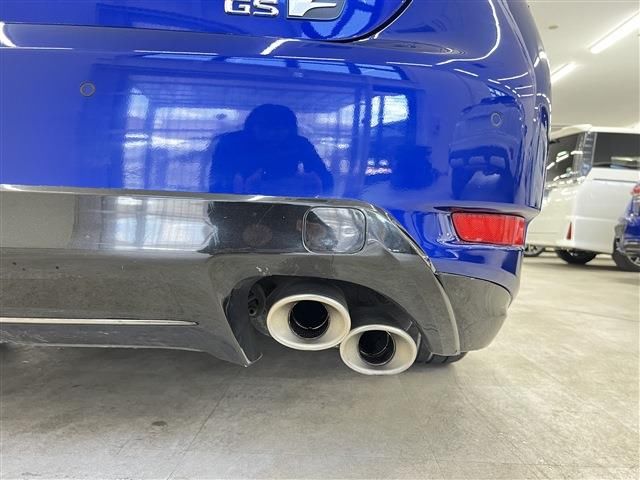 2016 Lexus GS F — миниатюра 17