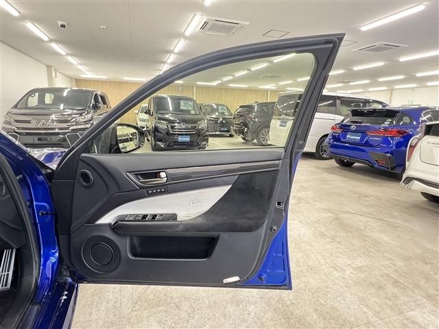 2016 Lexus GS F — миниатюра 19