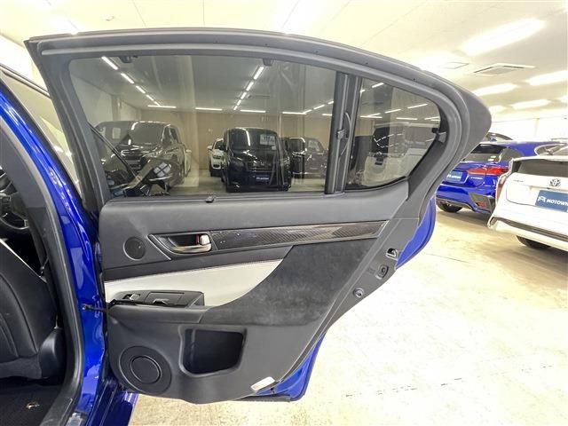 2016 Lexus GS F — миниатюра 20