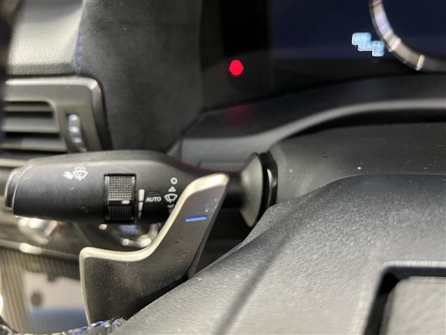 2016 Lexus GS F — миниатюра 26