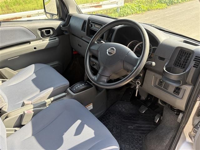 2013 Nissan NV100CLIPPER RIO — миниатюра 18