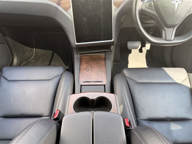 2020 Tesla MODEL X — миниатюра 16