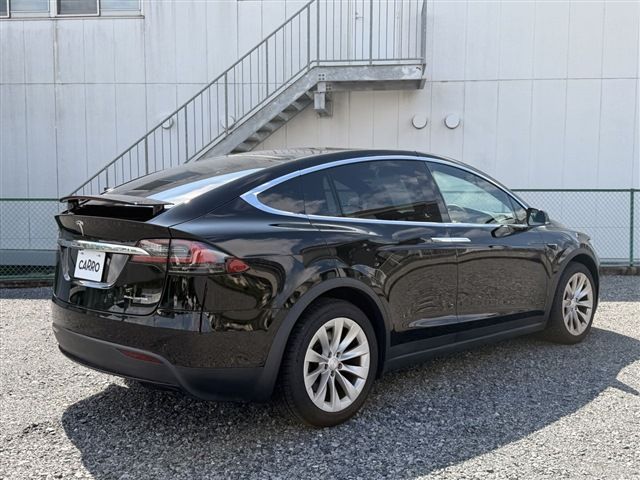 2020 Tesla MODEL X — фото 2