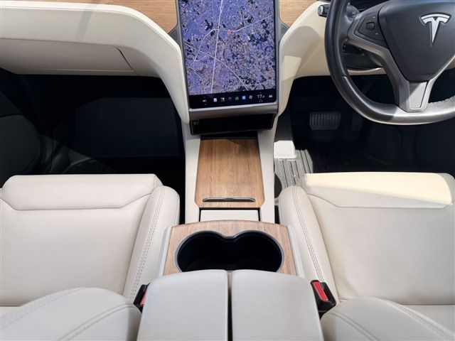 2019 Tesla MODEL X — миниатюра 17