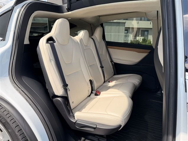 2019 Tesla MODEL X — миниатюра 25