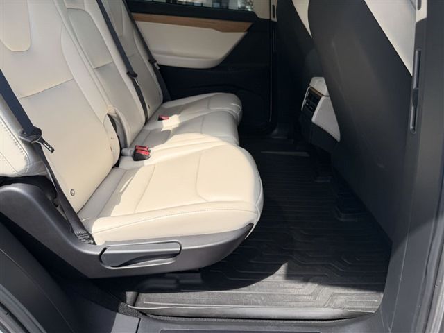 2019 Tesla MODEL X — миниатюра 27