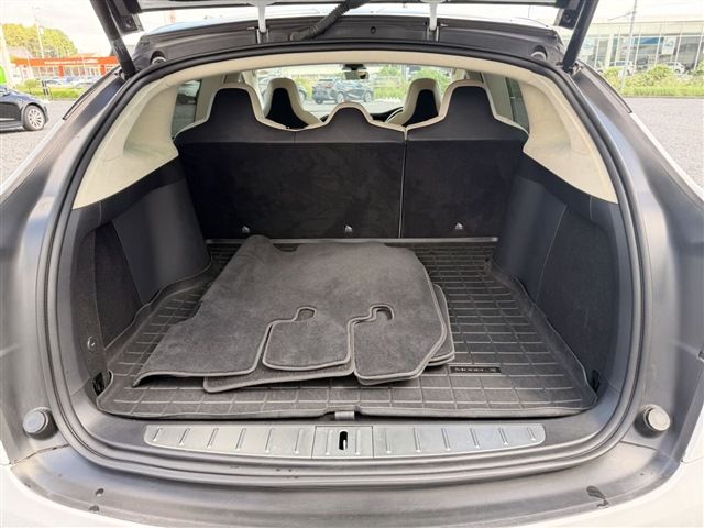 2019 Tesla MODEL X — миниатюра 29