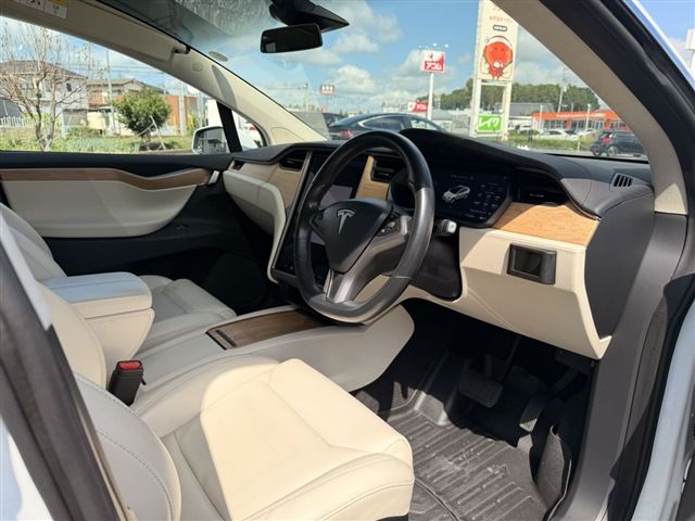 2019 Tesla MODEL X — миниатюра 11