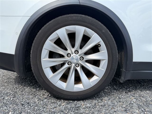 2019 Tesla MODEL X — фото 7