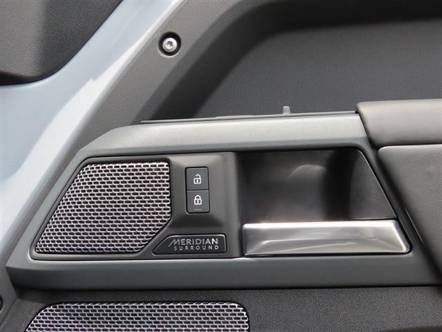 صورة مصغرة 22 لـ 2023 LAND Rover DEFENDER