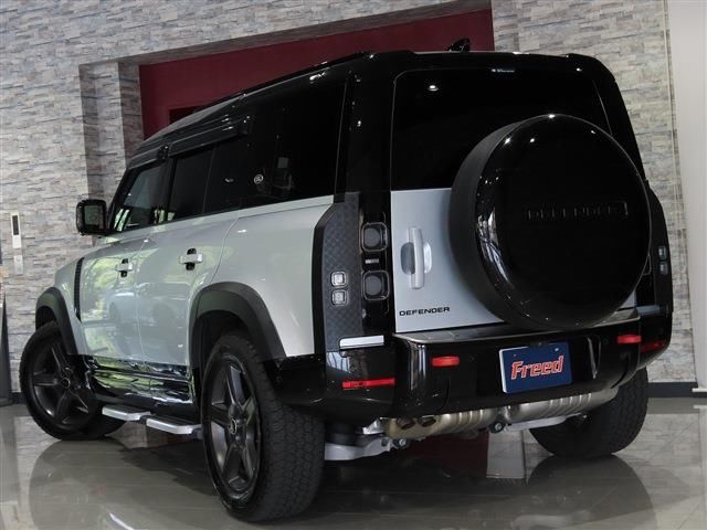 صورة 6 لـ 2023 LAND Rover DEFENDER