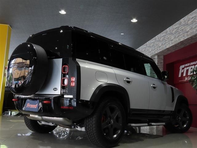 صورة 2 لـ 2023 LAND Rover DEFENDER