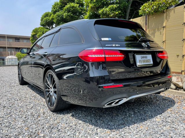 صورة مصغرة 22 لـ 2017 Mercedes-BENZ E-CLASS AMG