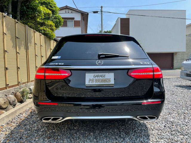 صورة مصغرة 19 لـ 2017 Mercedes-BENZ E-CLASS AMG