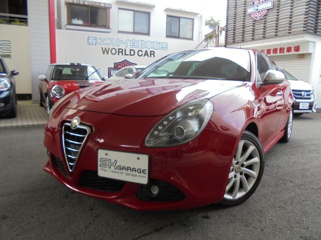 2012 ALFA Romeo GIULIETTA photo 1