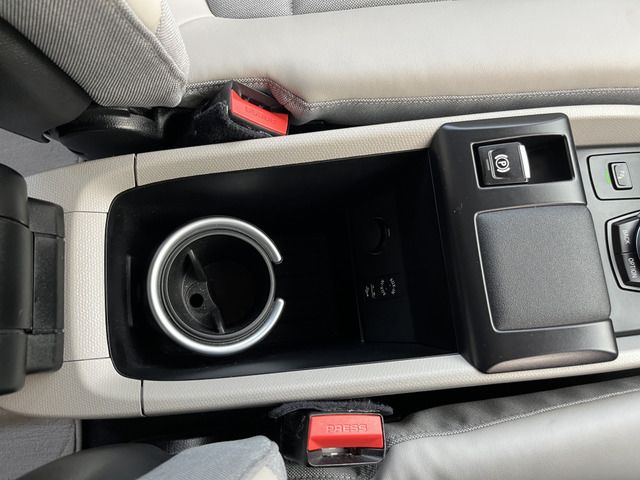 2014 BMW I3 thumbnail 33