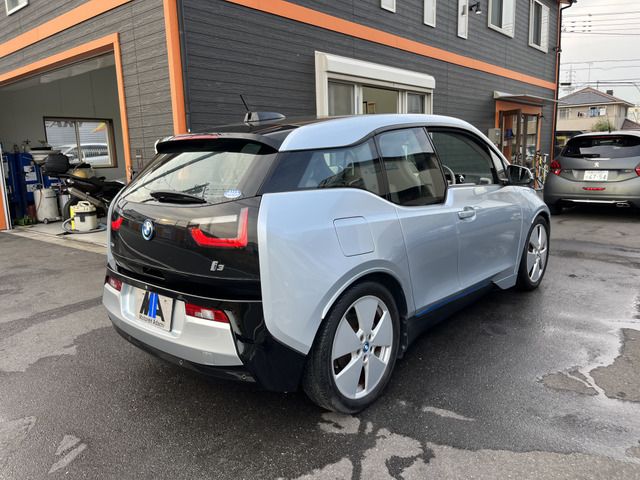 صورة 9 لـ 2014 BMW I3