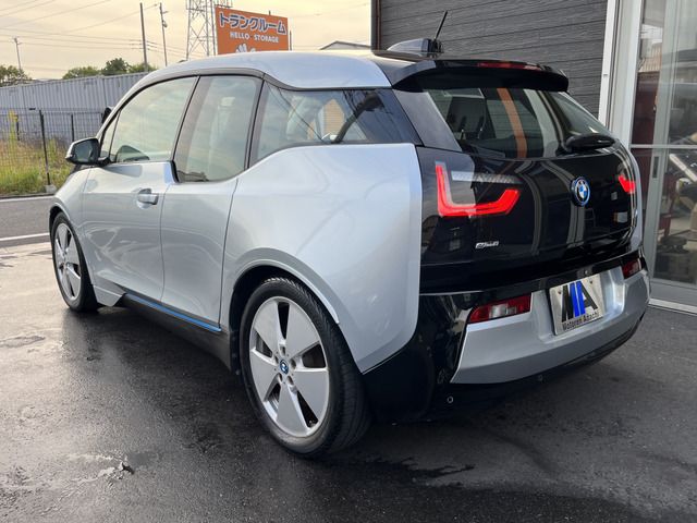صورة 7 لـ 2014 BMW I3