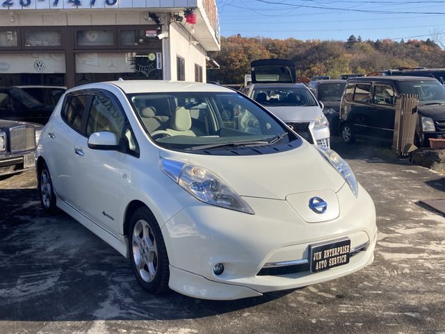 2011 Nissan LEAF — миниатюра 3
