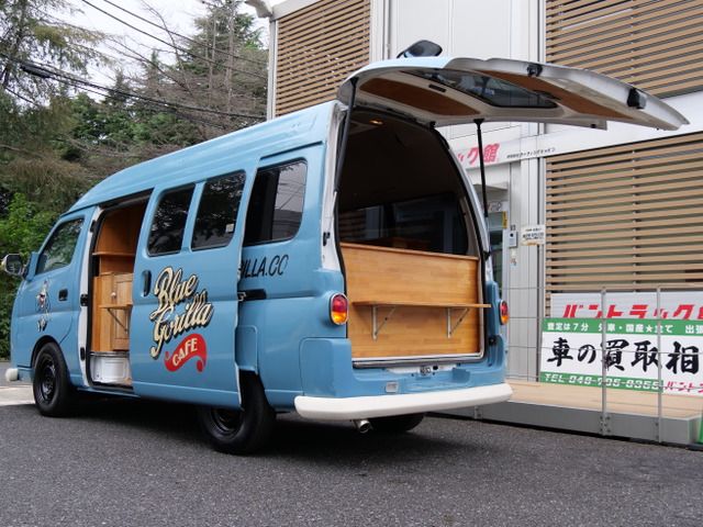 2001 Nissan CARAVAN — фото 3