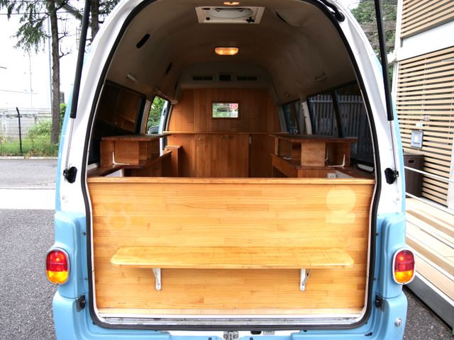 2001 Nissan CARAVAN — фото 4