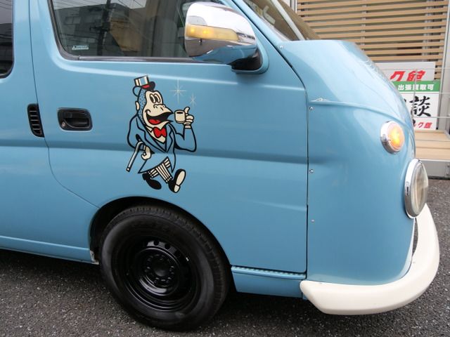 2001 Nissan CARAVAN — миниатюра 22