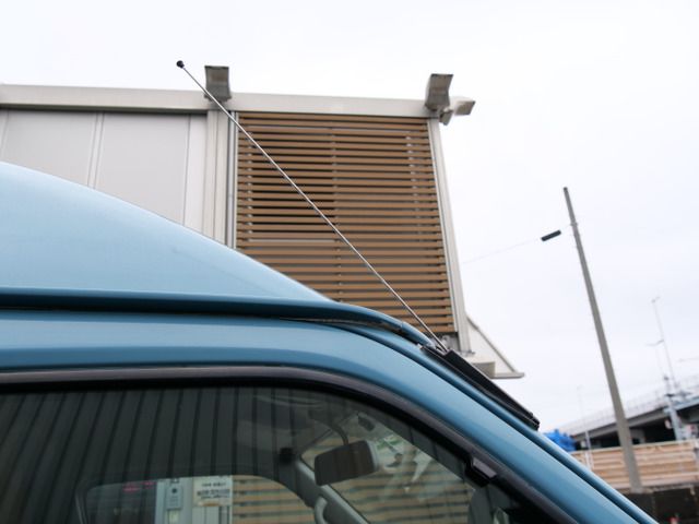 2001 Nissan CARAVAN — миниатюра 31