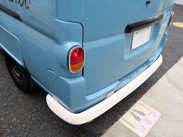 2001 Nissan CARAVAN — миниатюра 15