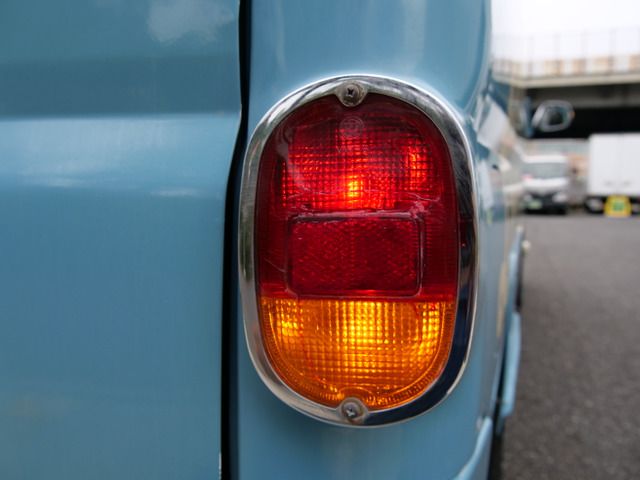 2001 Nissan CARAVAN — миниатюра 16