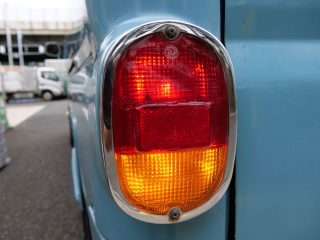 2001 Nissan CARAVAN — миниатюра 18