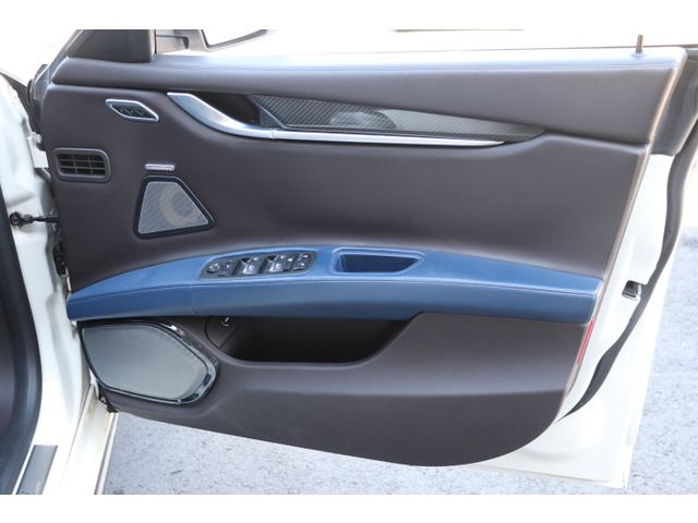صورة مصغرة 23 لـ 2014 Maserati GHIBLI