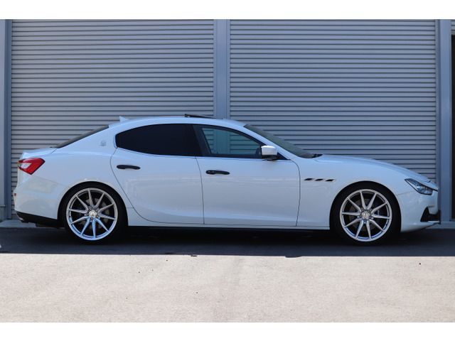 صورة مصغرة 47 لـ 2014 Maserati GHIBLI