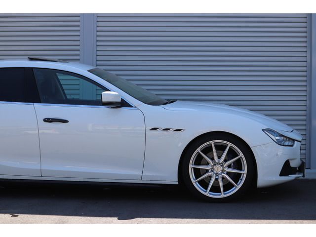 صورة مصغرة 48 لـ 2014 Maserati GHIBLI