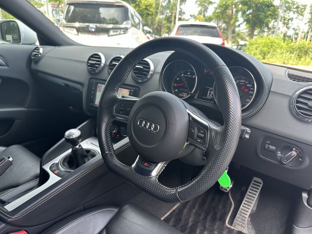 صورة مصغرة 14 لـ 2010 AUDI TT RS COUPE