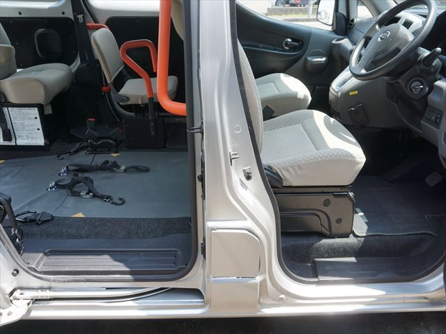 2010 Nissan NV200VANETTE WAGON — фото 3