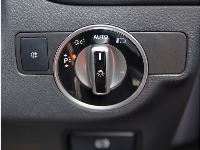 صورة مصغرة 31 لـ 2014 Mercedes-BENZ GLA