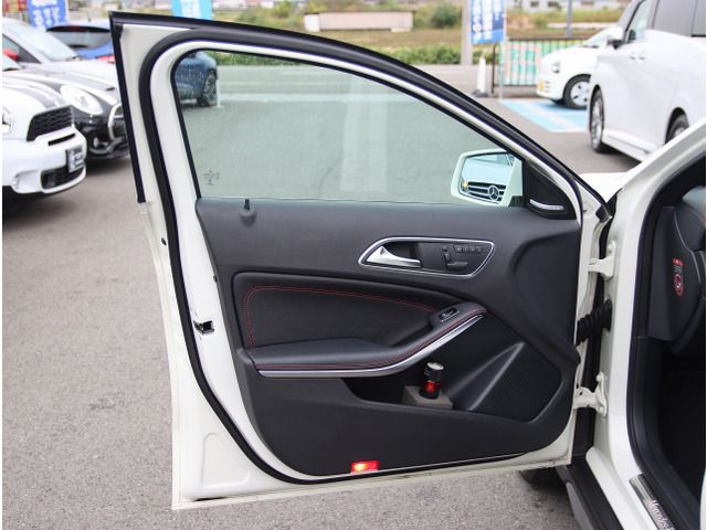 صورة مصغرة 34 لـ 2014 Mercedes-BENZ GLA