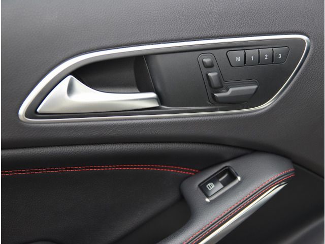 صورة مصغرة 35 لـ 2014 Mercedes-BENZ GLA