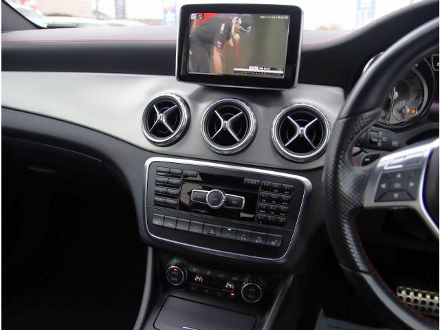 صورة مصغرة 41 لـ 2014 Mercedes-BENZ GLA