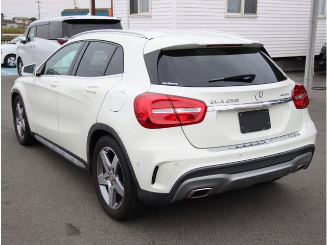 صورة 6 لـ 2014 Mercedes-BENZ GLA
