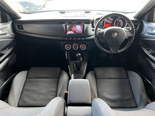 2013 ALFA Romeo GIULIETTA 缩略图 3