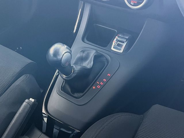 2013 ALFA Romeo GIULIETTA 缩略图 24