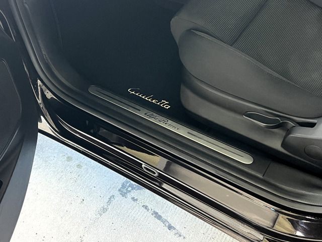 2013 ALFA Romeo GIULIETTA 缩略图 37